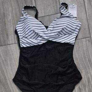 Striped Twist-Front One-Piece Swimsuit Size L - Black & White